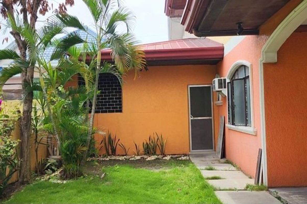 5 Bedroom House for Rent in San Francisco, Biñan, Laguna photo 5