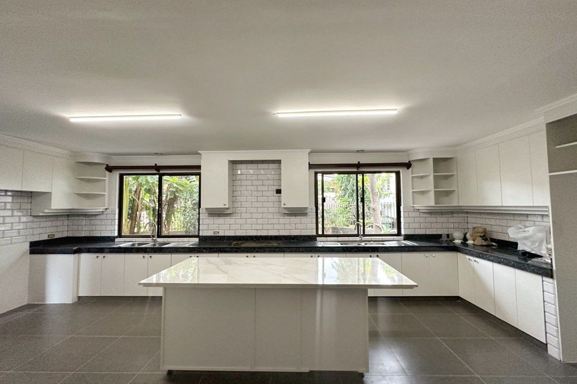 5 Bedroom House for Rent in San Nicolas, Pasig, Metro Manila photo 6