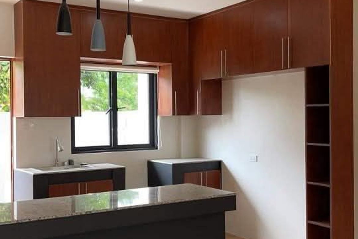 5 Bedroom House for Rent in Santa Rosa, Laguna photo 7