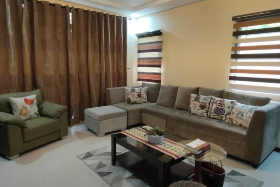 5 Bedroom House for Rent in Tolentino West, Tagaytay, Cavite photo 2