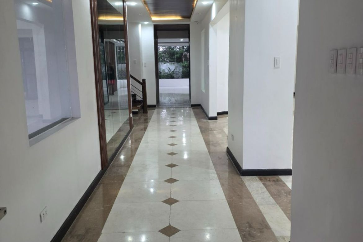 5 Bedroom House for Rent in Ugong, Pasig, Metro Manila photo 4