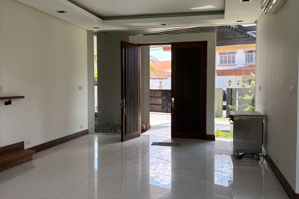 5 Bedroom House for Rent in Wack-Wack Greenhills, Mandaluyong, Metro Manila photo 2