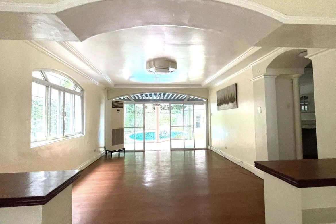 5 Bedroom House for Sale in Alabang, Muntinlupa, Metro Manila – photo 4