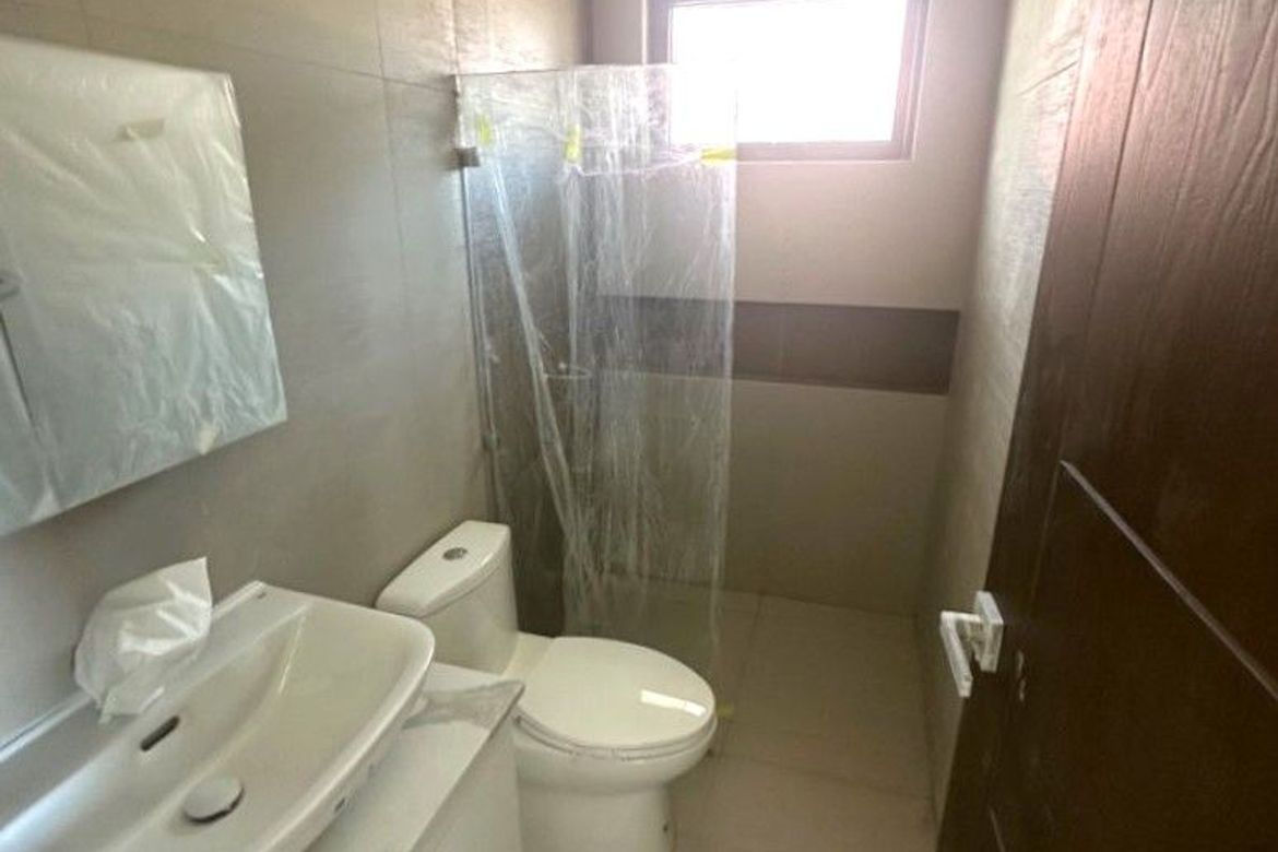 5 Bedroom House for Sale in Alabang, Muntinlupa, Metro Manila – photo 2
