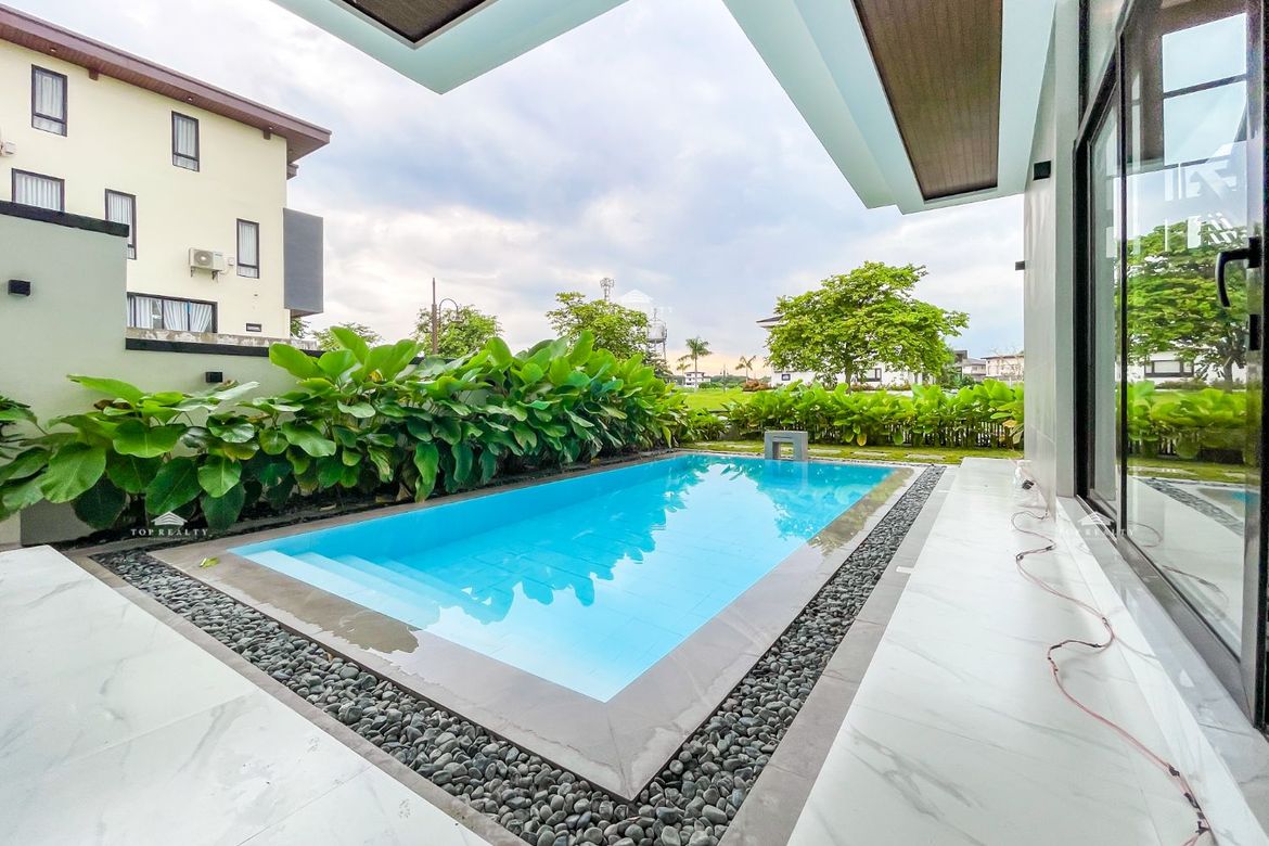 5 Bedroom House for Sale in Alabang West Village, Almanza Dos, Las Piñas, Metro Manila – photo 3