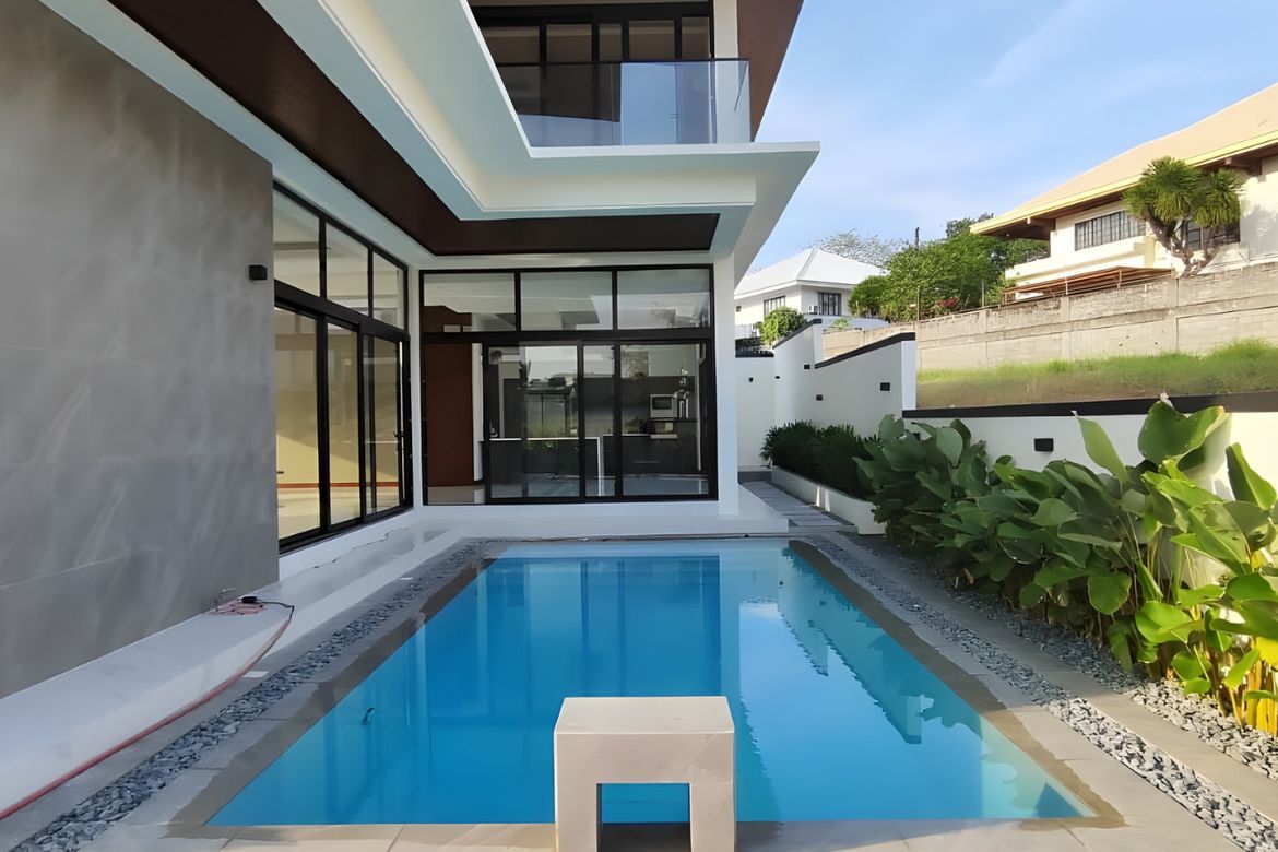5 Bedroom House for Sale in Alabang West Village, Almanza Dos, Las Piñas, Metro Manila – photo 4