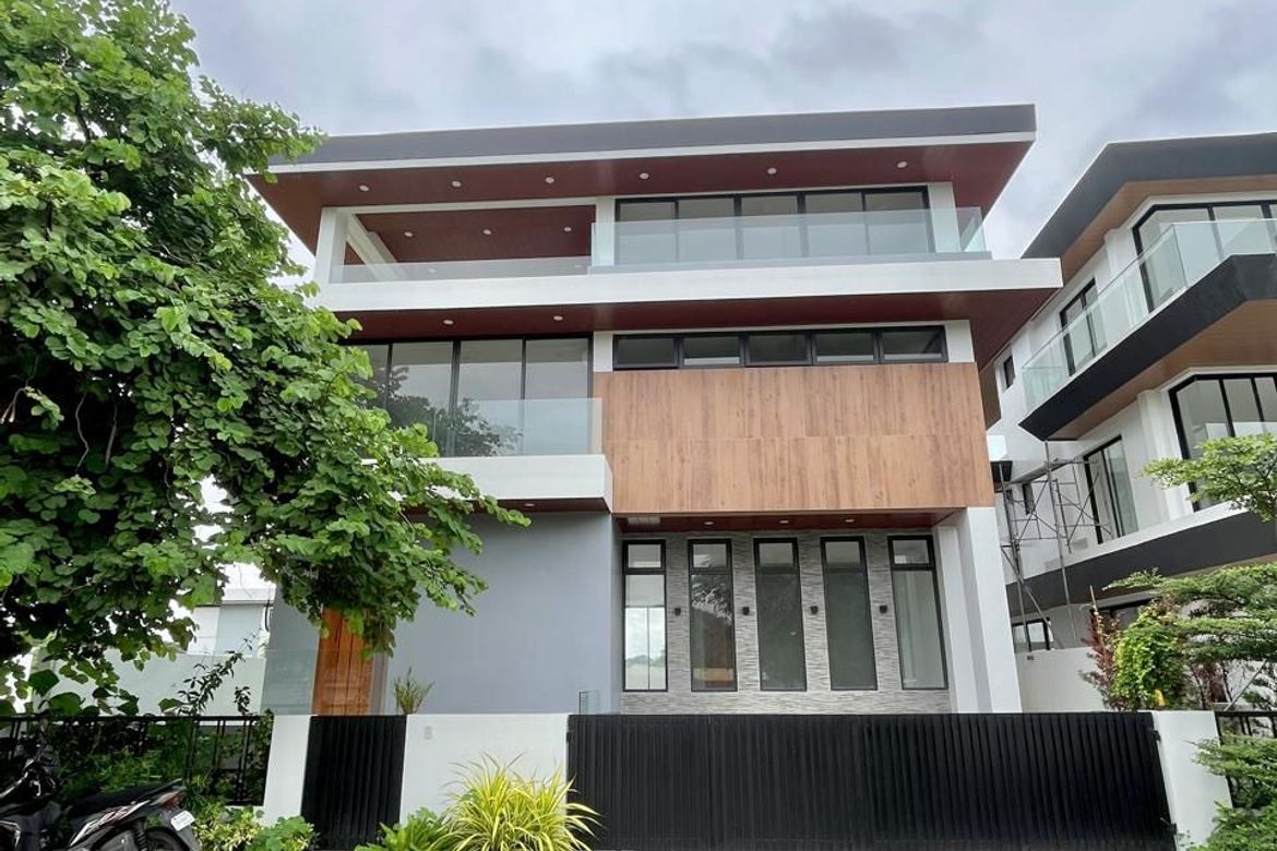 5 Bedroom House for Sale in Alabang West Village, Almanza Dos, Las Piñas, Metro Manila – photo 4
