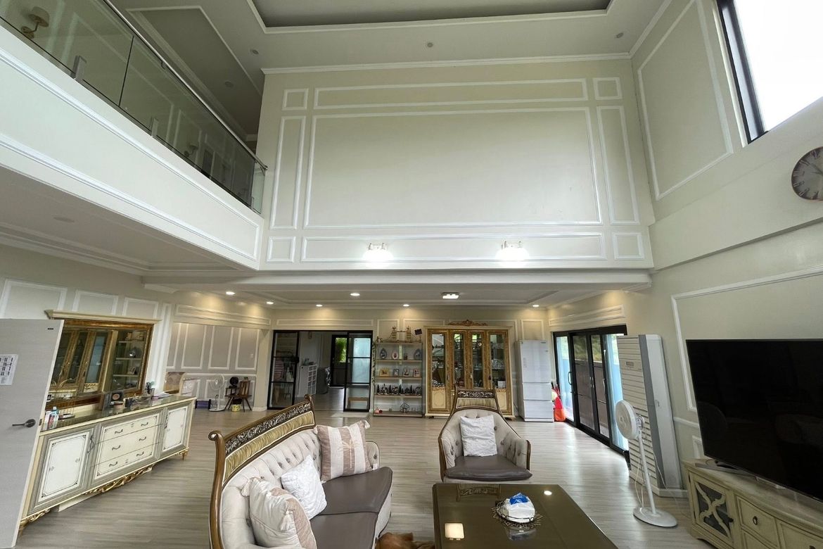 5 Bedroom House for Sale in Almanza Dos, Las Piñas, Metro Manila – photo 3