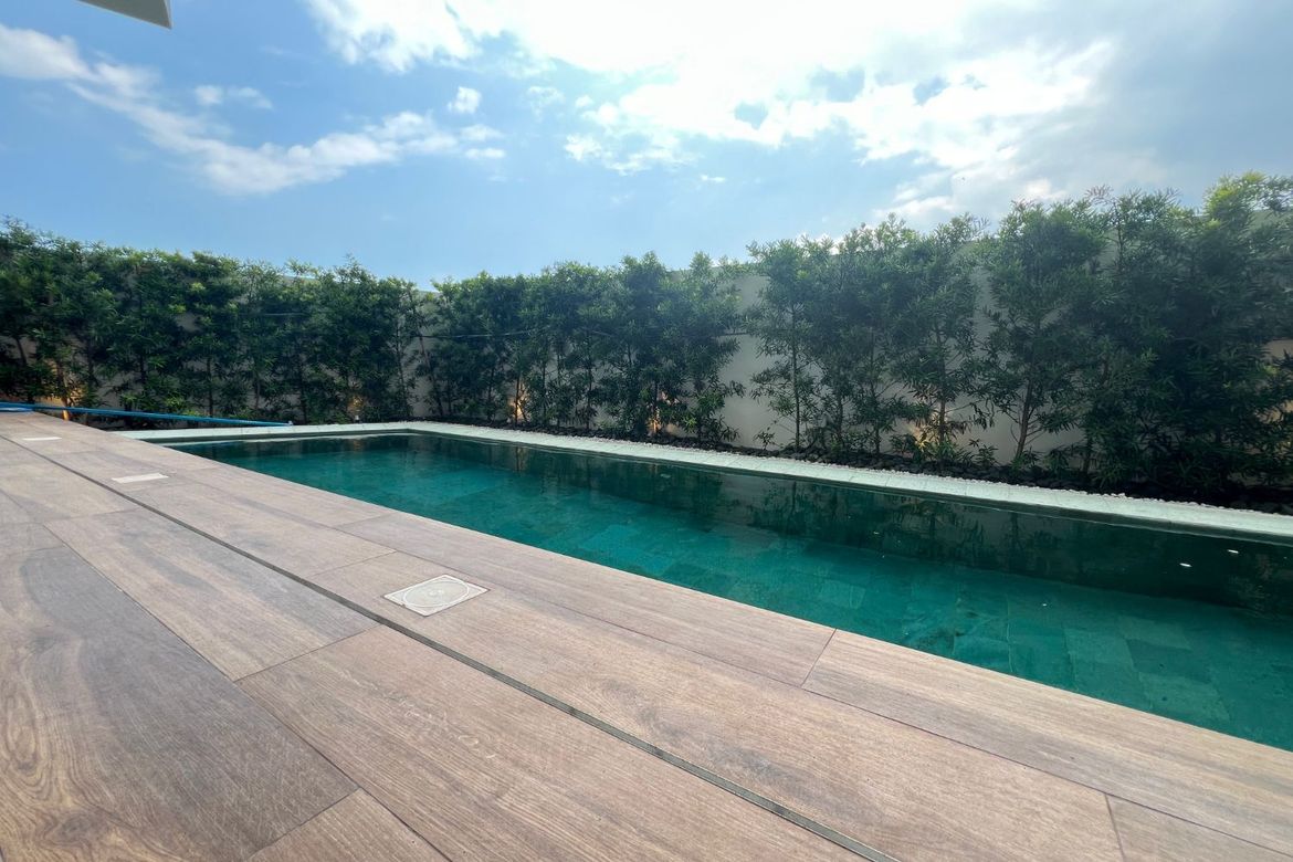 5 Bedroom House for Sale in Almanza Dos, Las Piñas, Metro Manila – photo 7