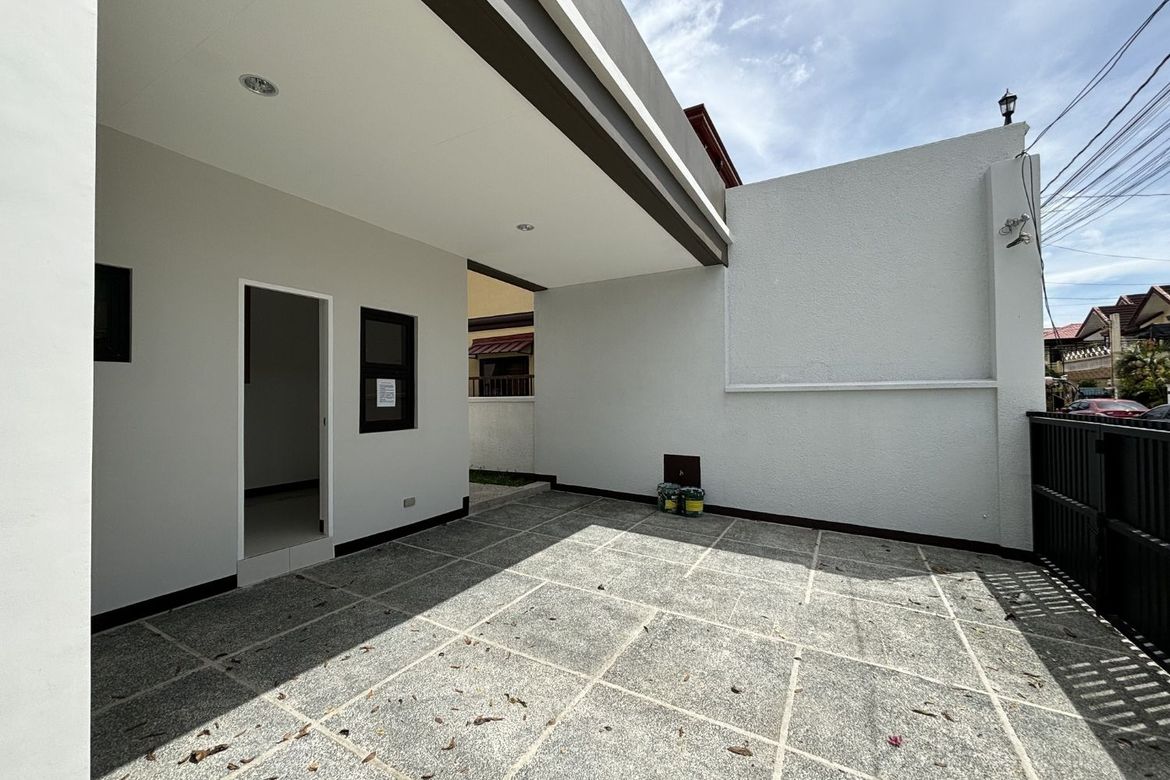 5 Bedroom House for Sale in Anabu I-D, Imus, Cavite – photo 4