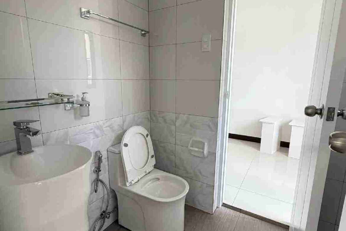 5 Bedroom House for Sale in Anabu I-D, Imus, Cavite – photo 8