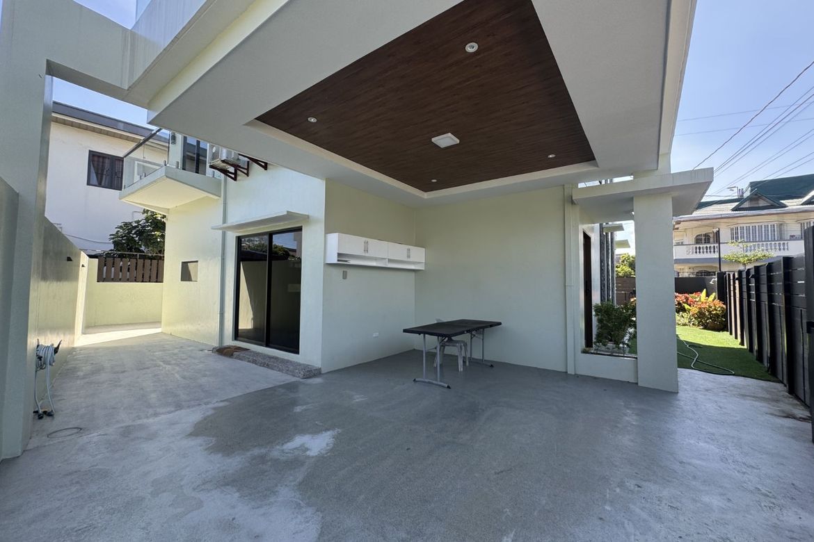 5 Bedroom House for Sale in Anabu II-D, Imus, Cavite – photo 4