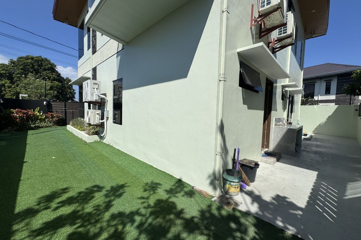 5 Bedroom House for Sale in Anabu II-D, Imus, Cavite – photo 7