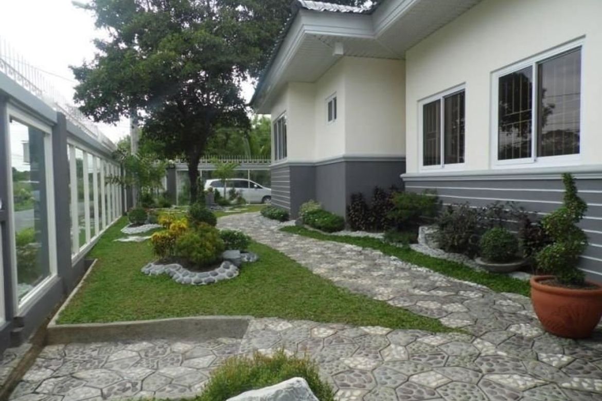 5 Bedroom House for Sale in Angeles, Pampanga
