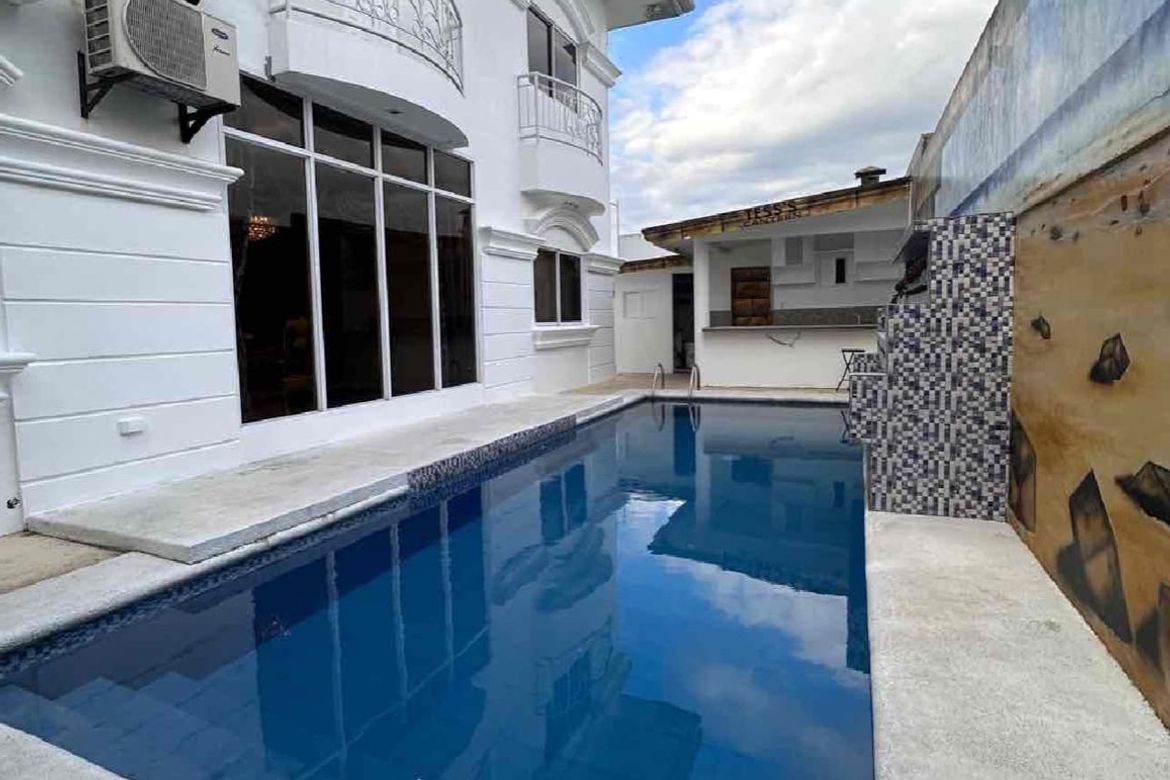 5 Bedroom House for Sale in Angeles, Pampanga