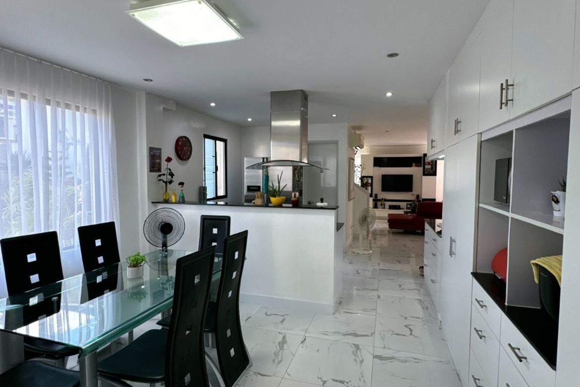 5 Bedroom House for Sale in Avida Parkway Settings Nuvali, Canlubang, Calamba, Laguna