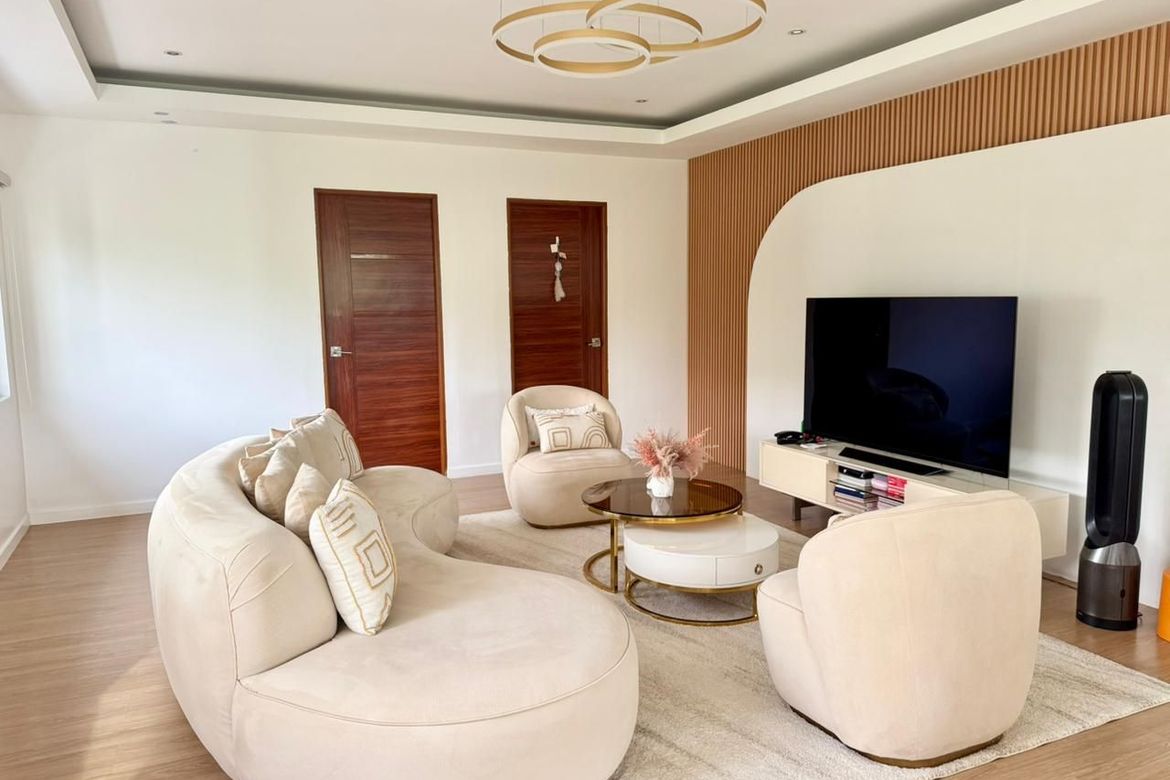5 Bedroom House for Sale in Ayala Westgrove Heights, Inchican, Silang, Cavite