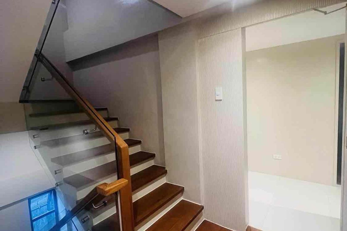 5 Bedroom House for Sale in Bagong Silang, Mandaluyong, Metro Manila – photo 7