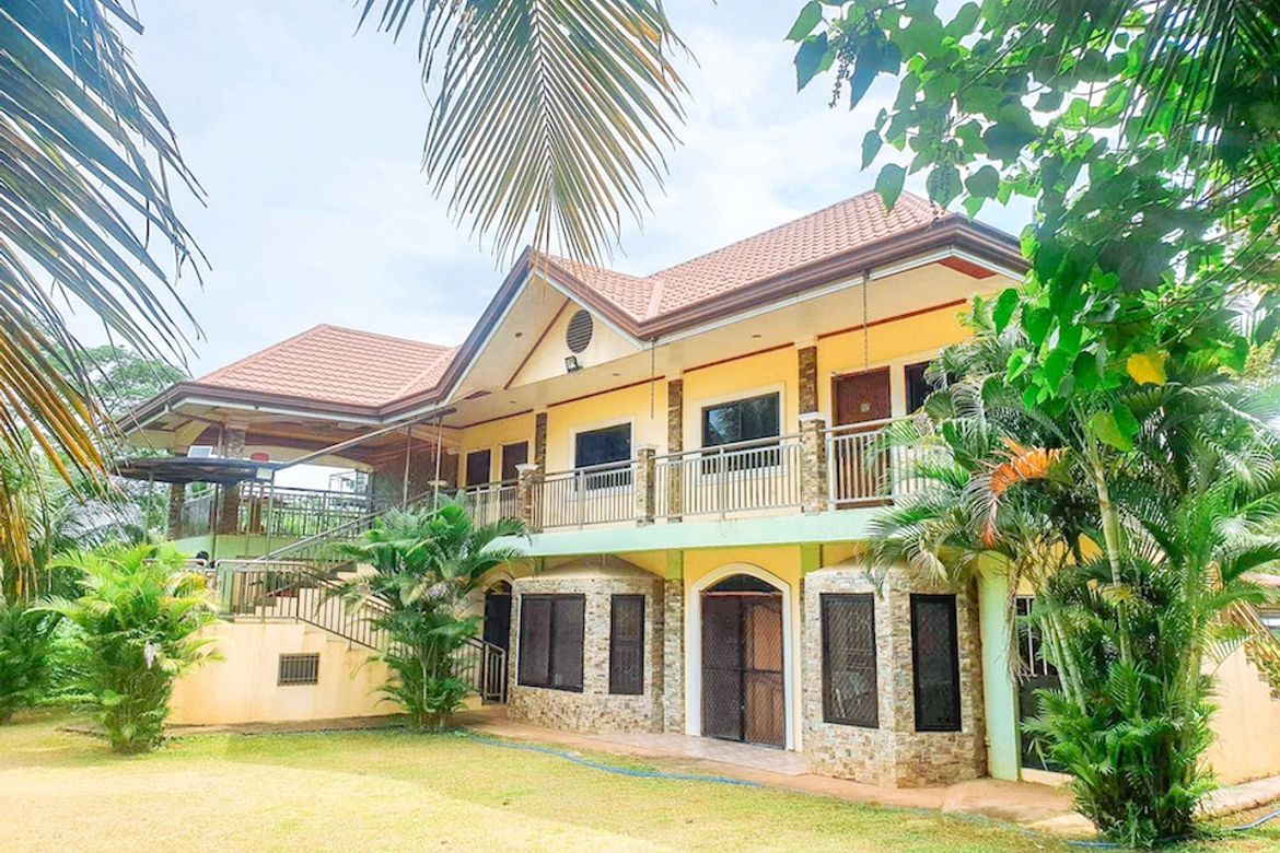5 Bedroom House for Sale in Bagontaas, Valencia, Bukidnon