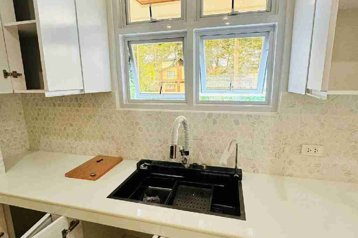 5 Bedroom House for Sale in Bakakeng North, Baguio, Benguet – photo 2
