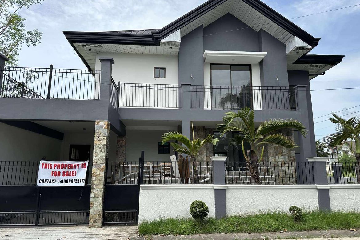 5 Bedroom House for Sale in Balingcanaway, Tarlac, Tarlac