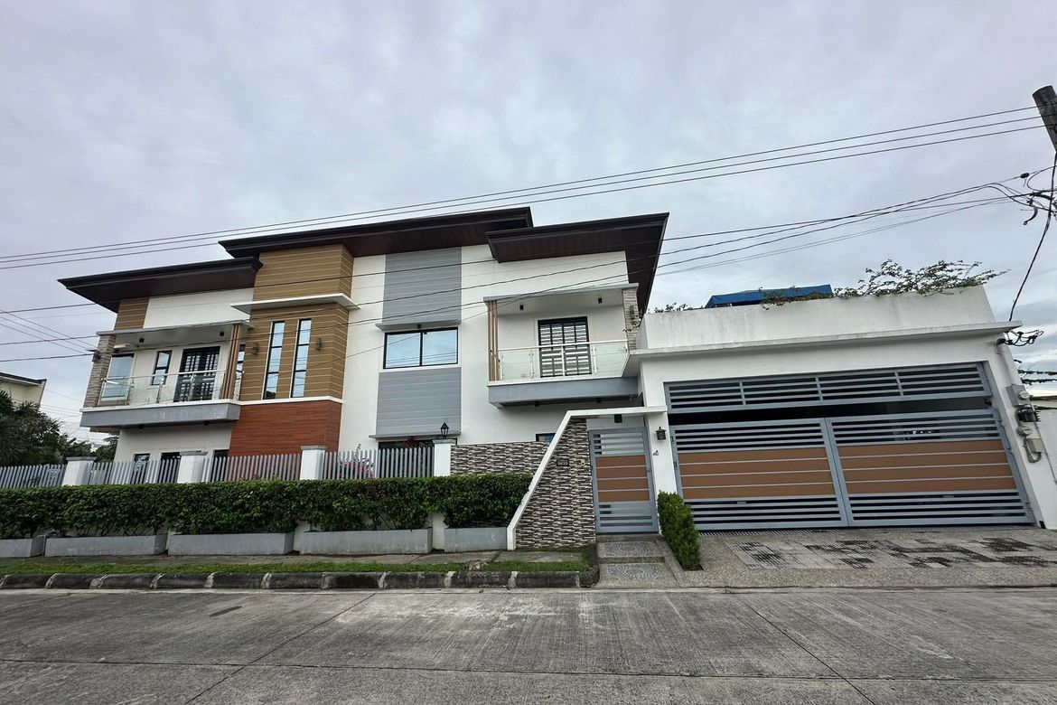 5 Bedroom House for Sale in Balingcanaway, Tarlac, Tarlac