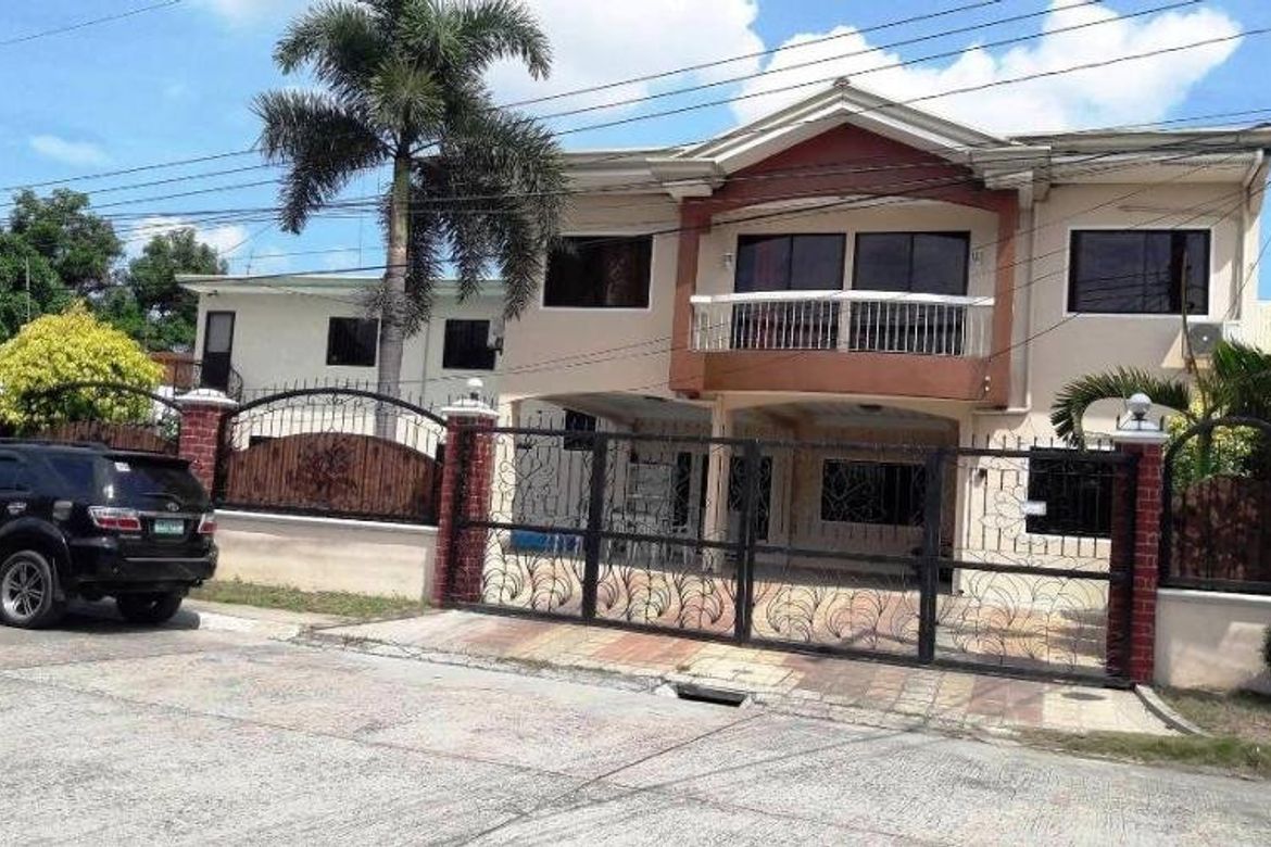 5 Bedroom House for Sale in Baliti, San Fernando, Pampanga