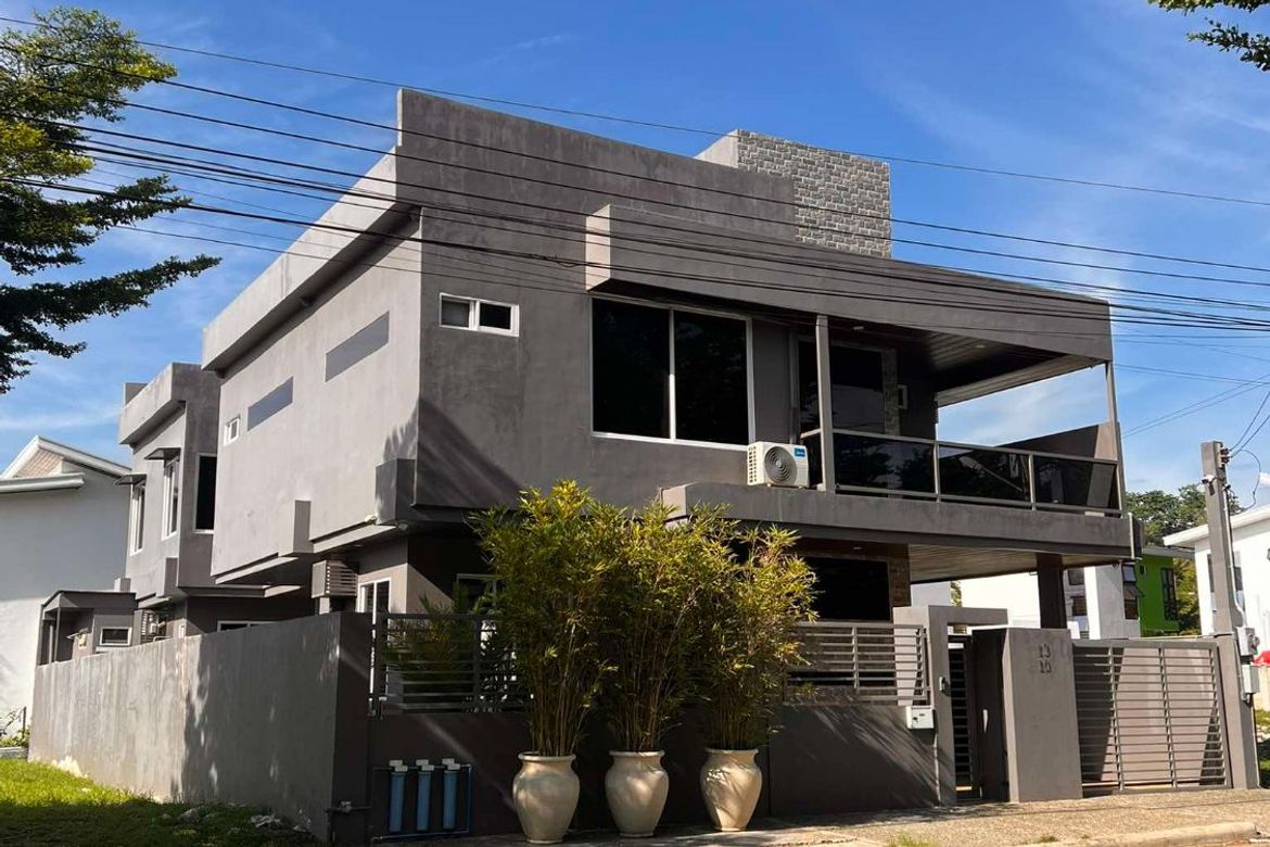 5 Bedroom House for Sale in Balulang, Cagayan de Oro, Misamis Oriental
