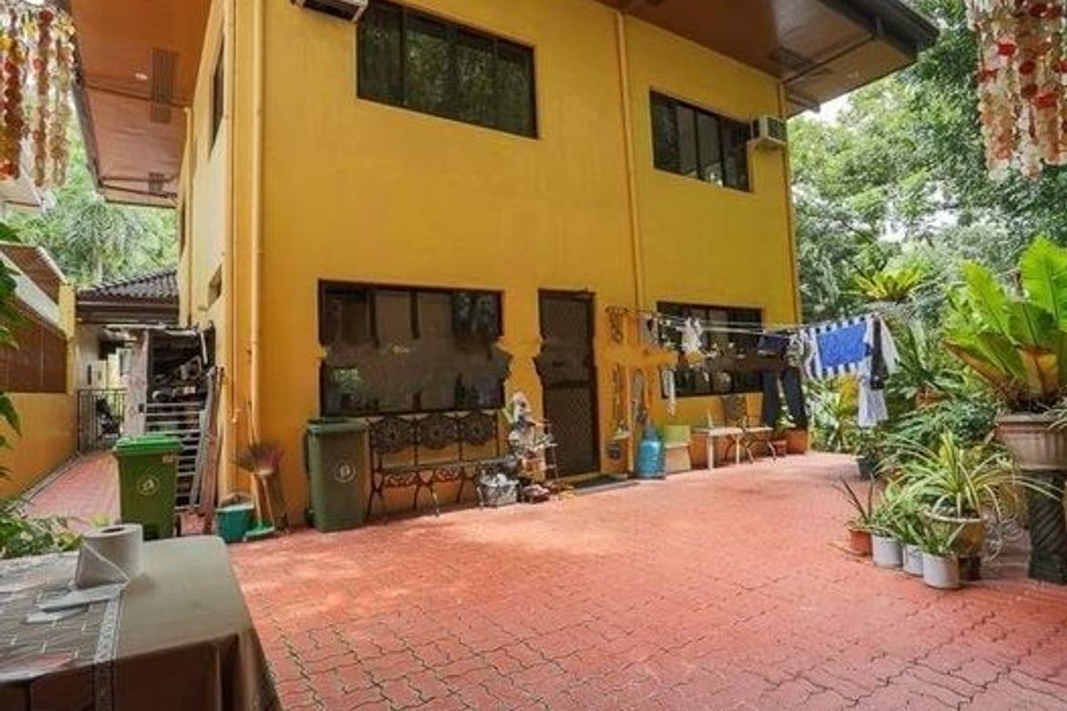 5 Bedroom House for Sale in Banilad, Cebu City, Cebu