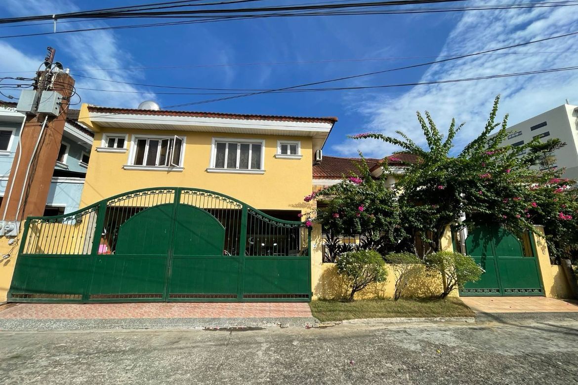 5 Bedroom House for Sale in Banilad, Cebu City, Cebu – photo 2