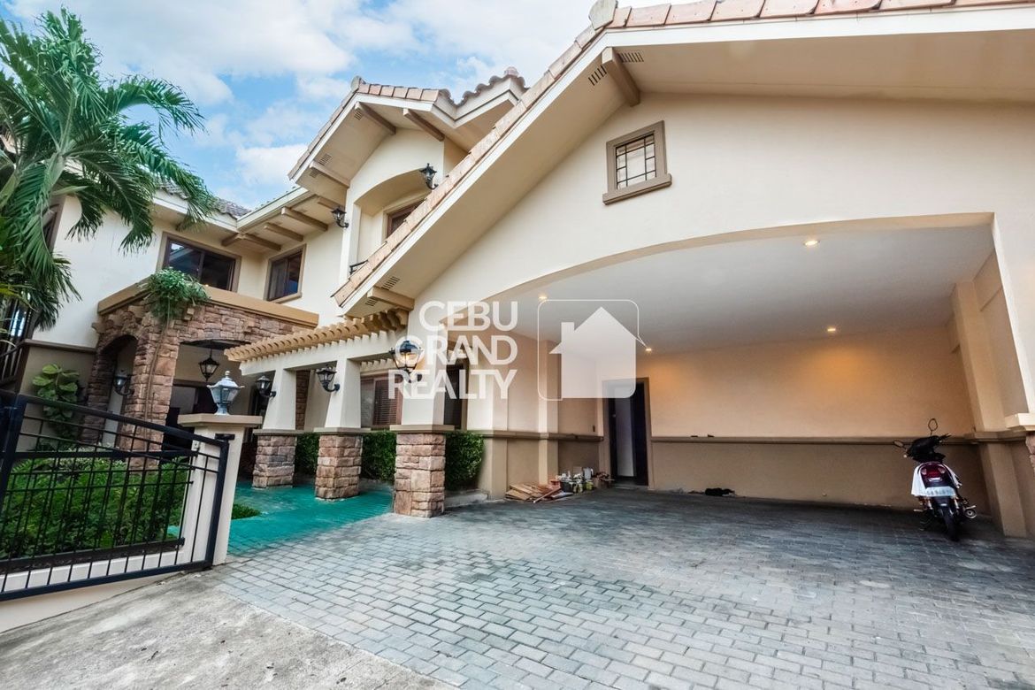5 Bedroom House for Sale in Banilad, Cebu City, Cebu