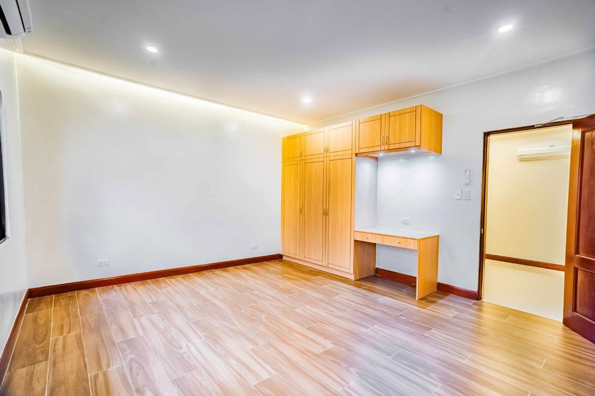 5 Bedroom House for Sale in Banilad, Cebu City, Cebu – photo 2