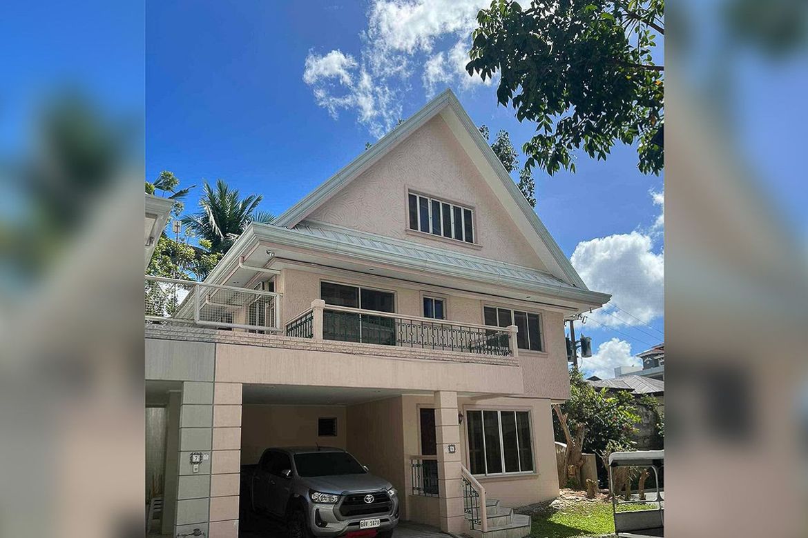 5 Bedroom House for Sale in Banilad, Cebu City, Cebu