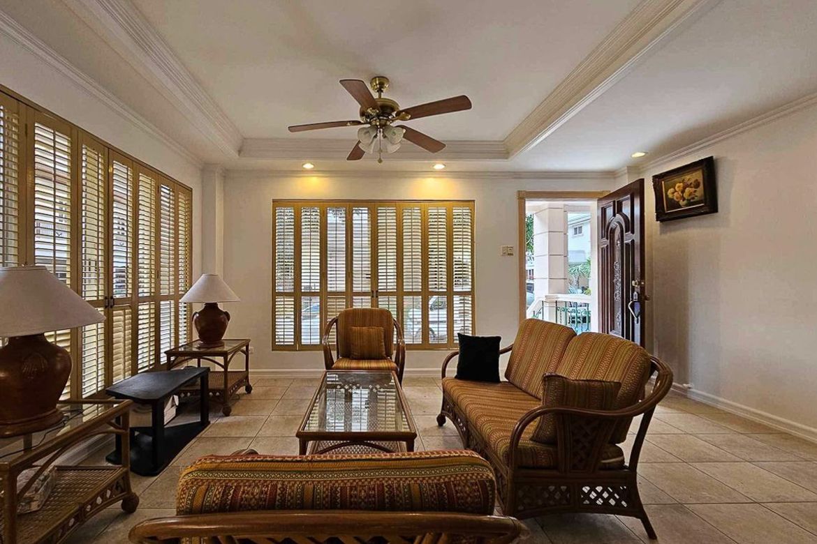 5 Bedroom House for Sale in Banilad, Cebu City, Cebu – photo 4