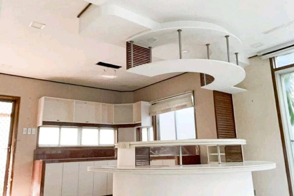 5 Bedroom House for Sale in Banilad, Mandaue, Cebu – photo 3