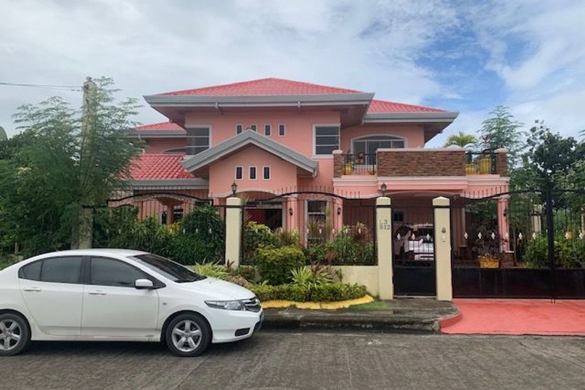 5 Bedroom House for Sale in Bankal, Lapu-Lapu, Cebu