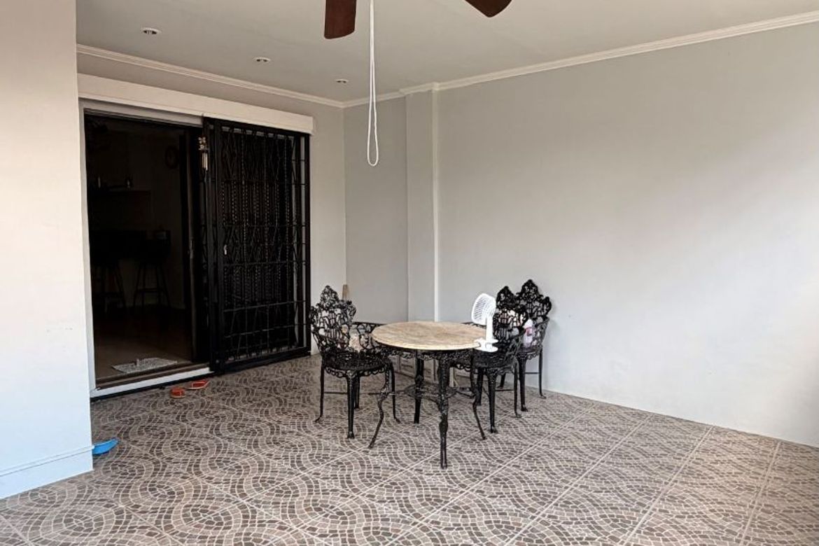 5 Bedroom House for Sale in Barangay 175, Caloocan, Metro Manila – photo 2