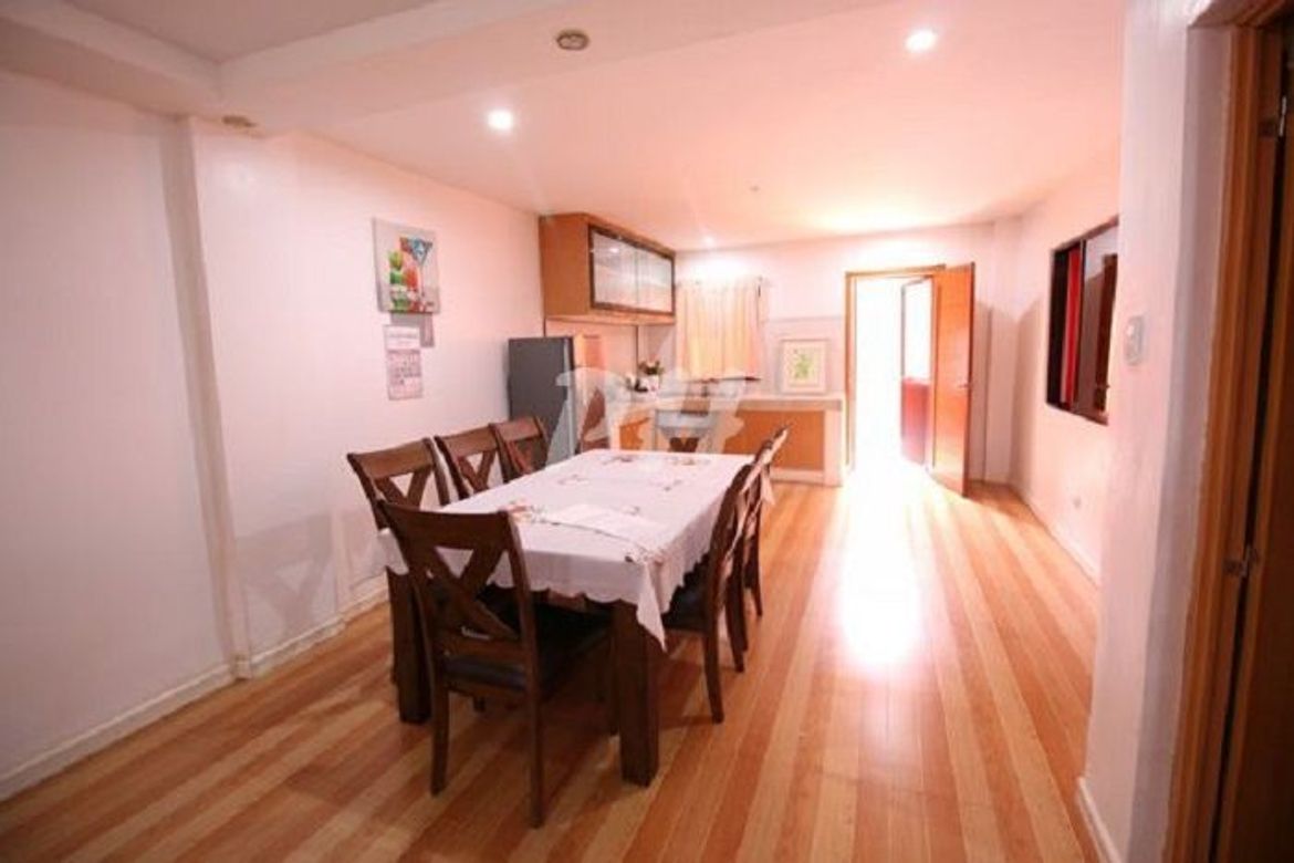 5 Bedroom House for Sale in Barangay 42, Caloocan, Metro Manila near LRT-1 R. Papa – photo 4