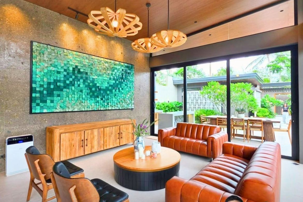 5 Bedroom House for Sale in Barangay 62-A, Cavite City, Cavite