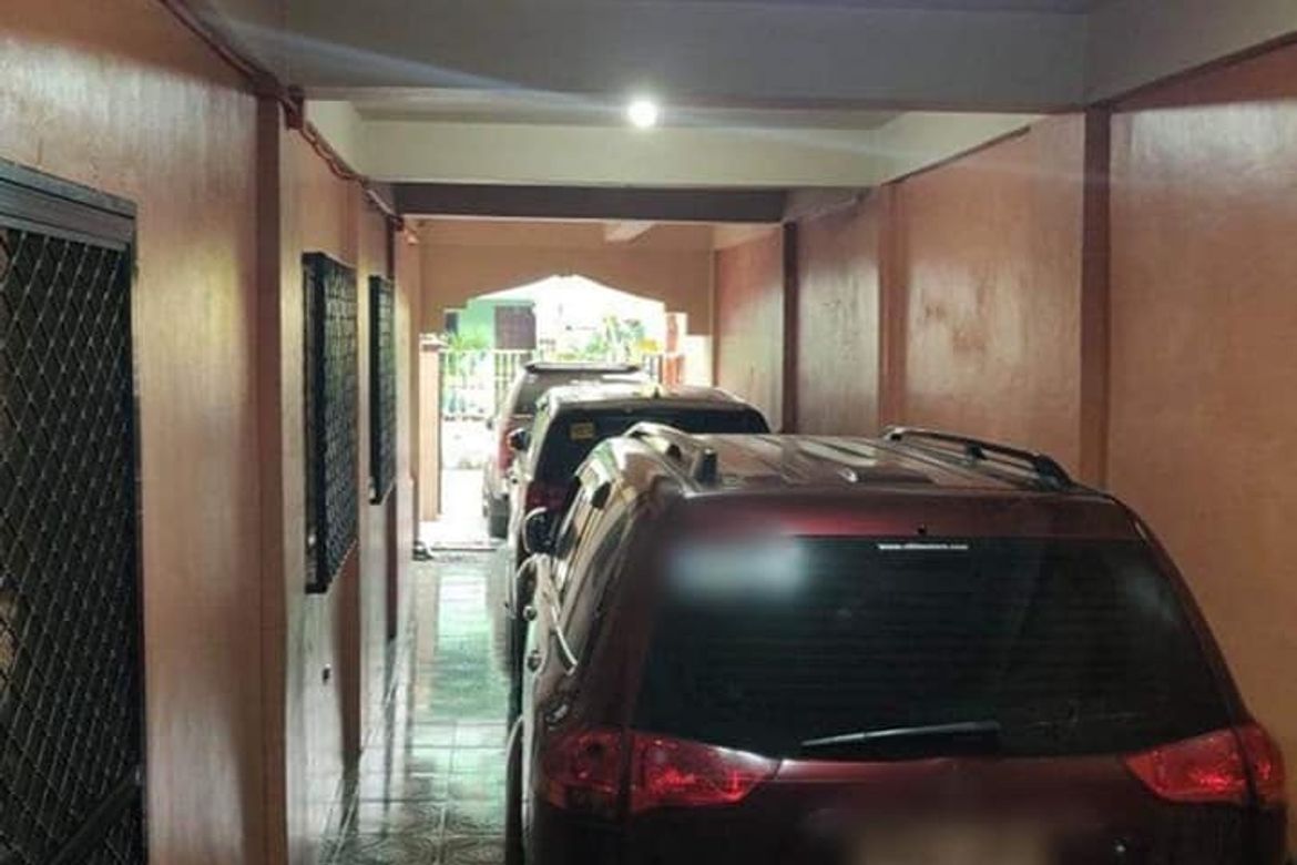 5 Bedroom House for Sale in Barangka Drive, Mandaluyong, Metro Manila near MRT-3 Boni – photo 4