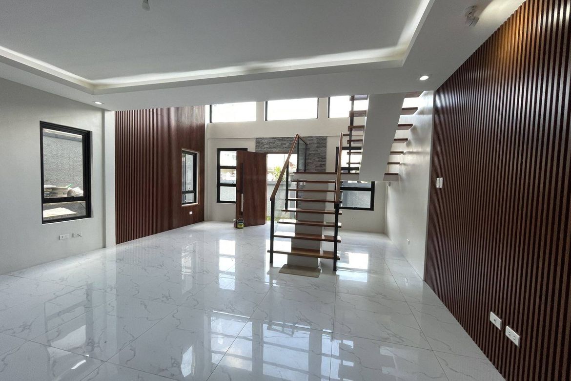 5 Bedroom House for Sale in Batasan Hills, Quezon City, Metro Manila – photo 5