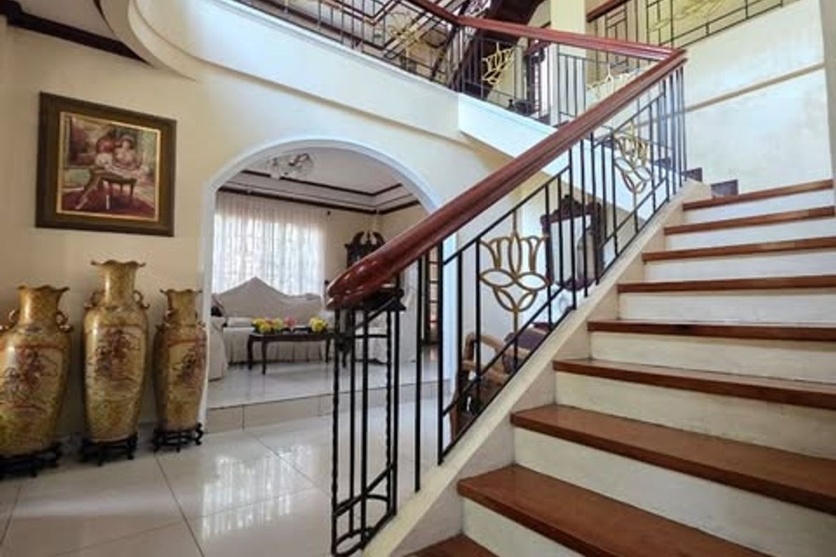 5 Bedroom House for Sale in Batasan Hills, Quezon City, Metro Manila – photo 8