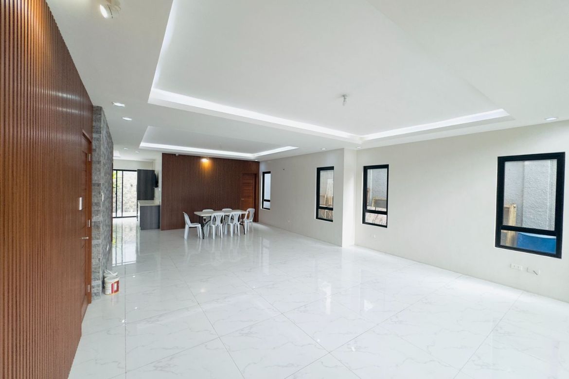 5 Bedroom House for Sale in Batasan Hills, Quezon City, Metro Manila – photo 7
