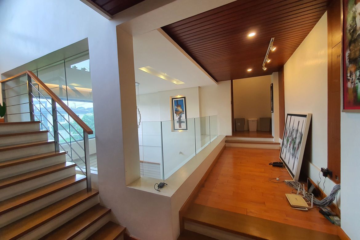 5 Bedroom House for Sale in Batasan Hills, Quezon City, Metro Manila – photo 5