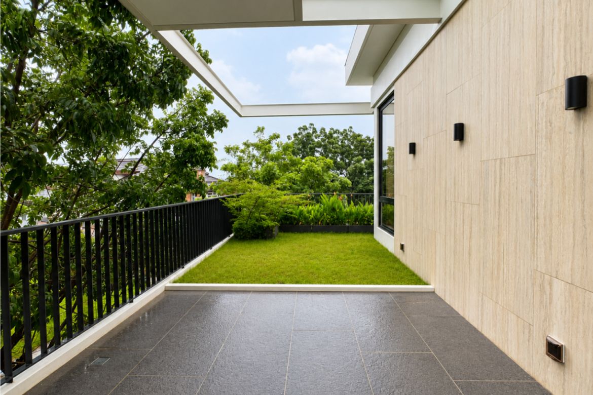 5 Bedroom House for Sale in Batasan Hills, Quezon City, Metro Manila – photo 8