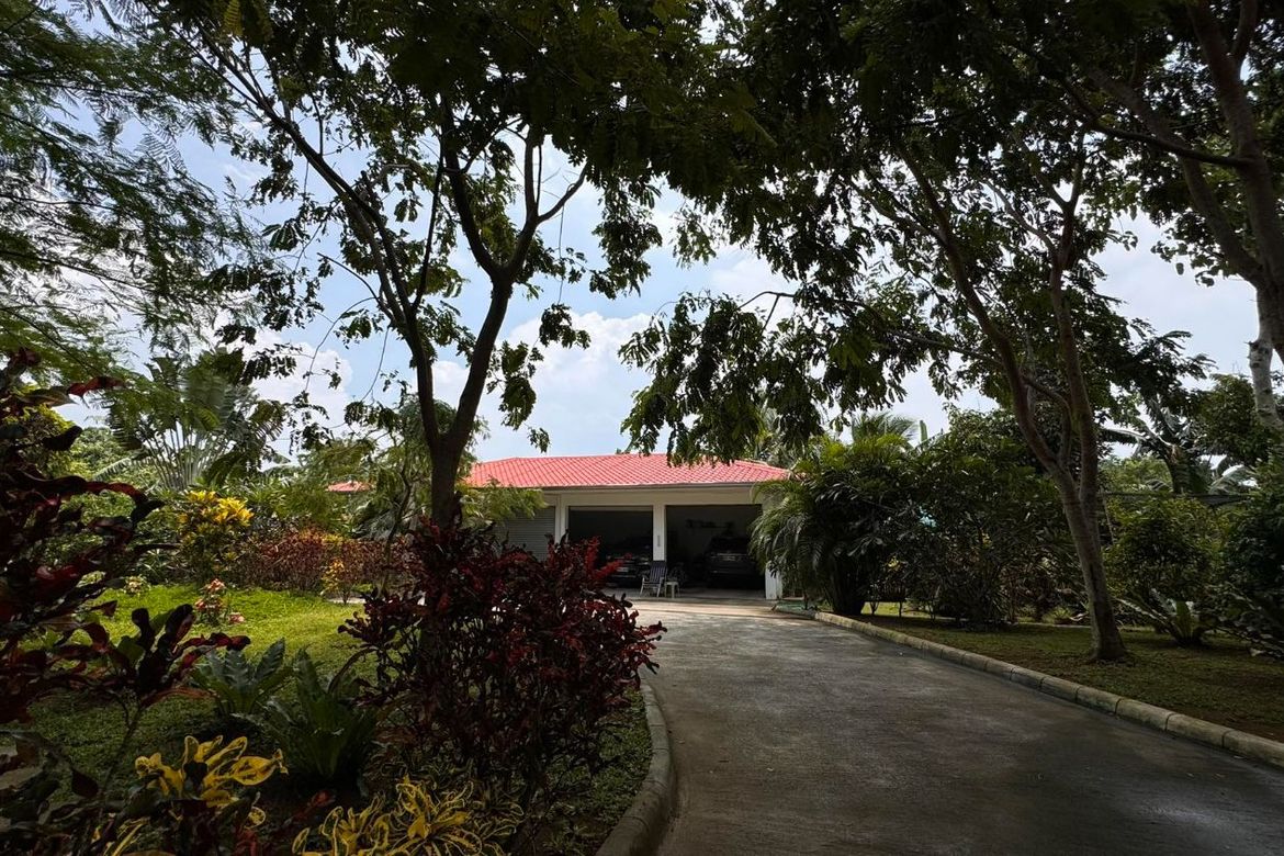 5 Bedroom House for Sale in Bayorbor, Mataas na Kahoy, Batangas – photo 6