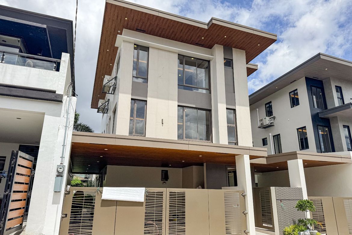5 Bedroom House for Sale in BF Homes Executive Village, Almanza Uno, Las Piñas, Metro Manila – photo 2