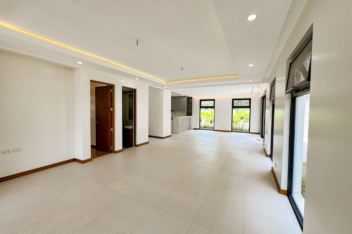 5 Bedroom House for Sale in BF Homes Executive Village, Almanza Uno, Las Piñas, Metro Manila – photo 5
