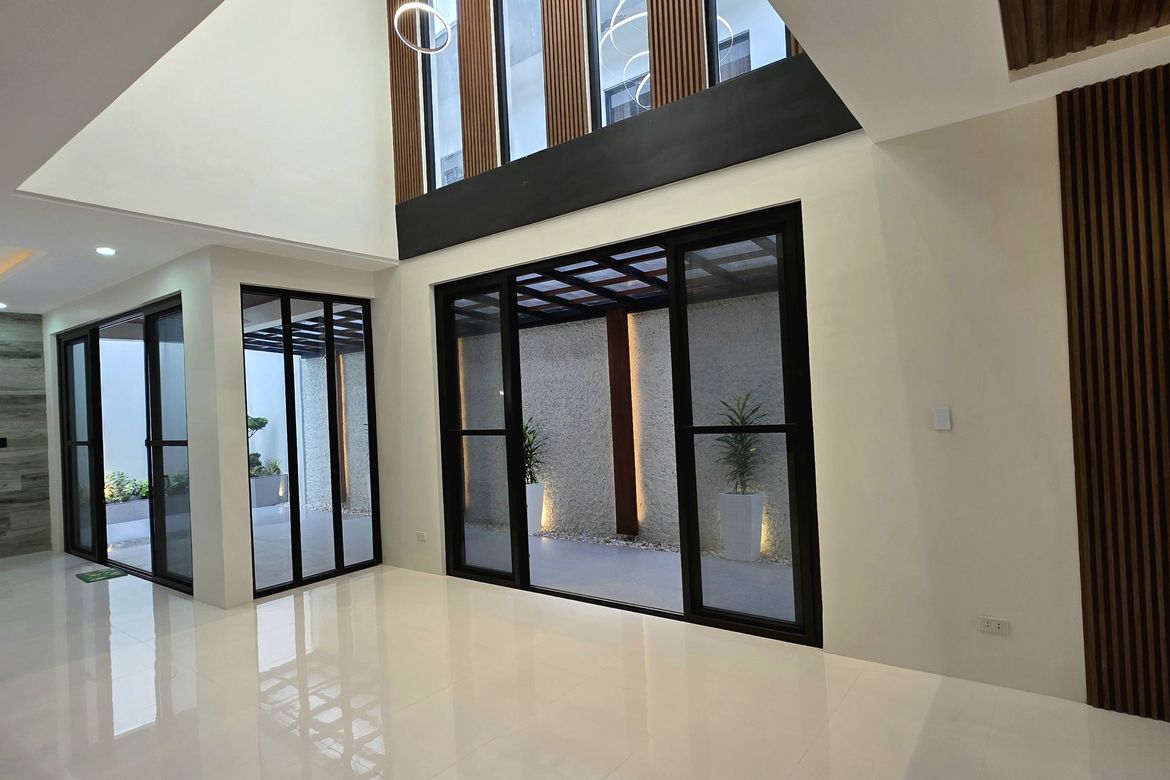 5 Bedroom House for Sale in BF Homes Parañaque, BF Homes, Parañaque, Metro Manila – photo 6