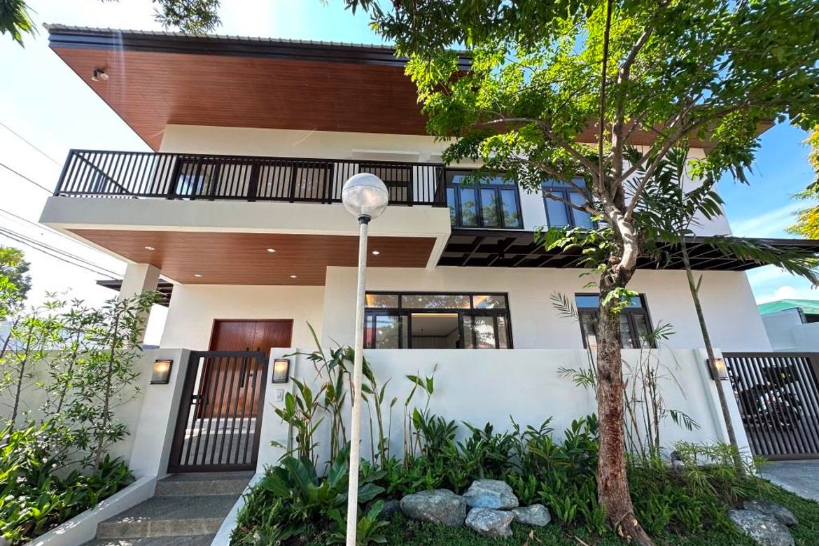 5 Bedroom House for Sale in BF Homes Parañaque, BF Homes, Parañaque, Metro Manila – photo 2